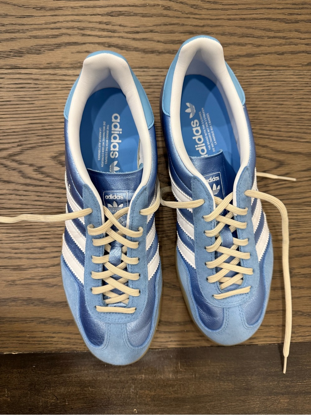 Women Adidas Gazelle Sky Blue & White Sneakers, Tan soul, size 9.5 - Picture 4 of 8